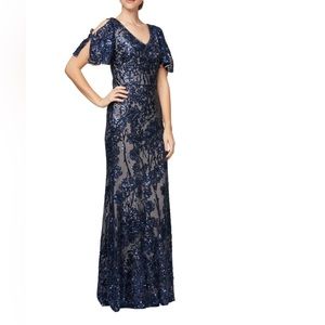 Women’s Sequin Embellished split-sleeve dress